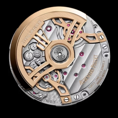 Audemars Piguet Kaliber 7138 Das Kaliber 7138 ist ein Ewiger Kalender mit Anzeige von Woche, Wochentag, Datum, astronomischem Mond, Monat, Schaltjahr, Stunden und Minuten.