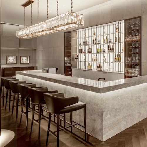 Bucherer Time Machine New York Bar Eine Bar gehört heute zur Standard-Ausstattung eines Juweliers.