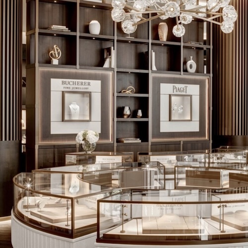 Bucherer Time Machine New York Schmuck Auch Schmuck spielt im Angebot von Bucherer eine wichtige Rolle.