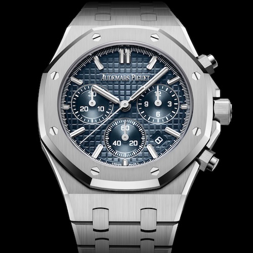 Die Edelstahlversion besitzt ein Zifferblatt im Farbton »Bleu Nuit, Nuage 50« mit »Grande Tapisserie«-Motiv.