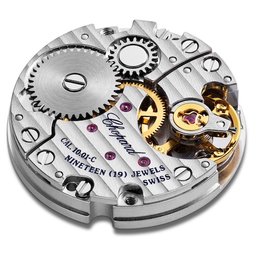 Das Chopard Kaliber 10.01-C bietet eine Gangautonomie von 45 Stunden.